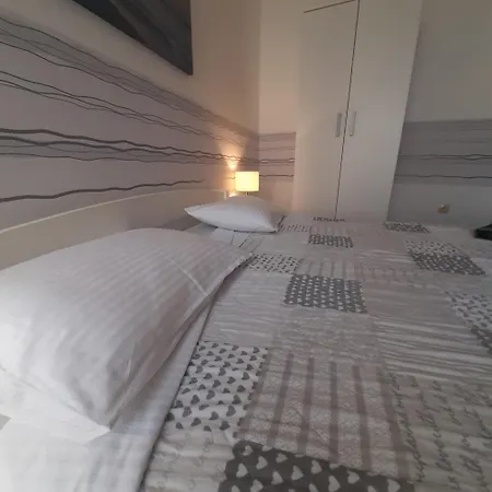 Pearl 1 * Jesenice (Split-Dalmatia)