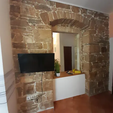 Pearl 1 * Jesenice (Split-Dalmatia)